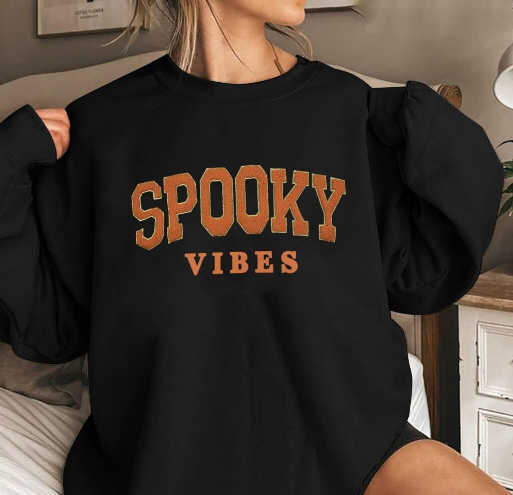 BANGELY Oversized Halloween Sweatshirt Women Vintage Spooky Season Pullover Top Spooky Vibes Letter Print Long Sleeve Shirt